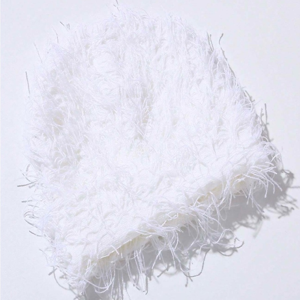 Beanie with white strings